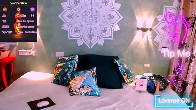 Emili Roux online show from 03/08/25, 02:19