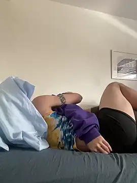 Snapshot of mackshaft4711 chatting on 12/21/24, 04:57 mackshaft4711 online show from 12/21/24, 04:57