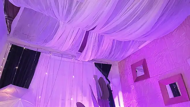 sadashi moon  online show from 02/09/25, 07:38