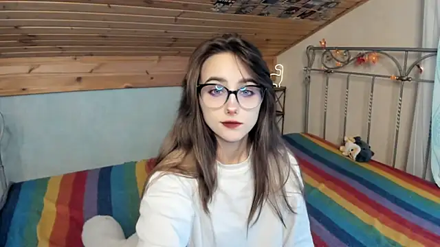 Snapshot of SilverDream chatting on 12/07/24, 12:13 SilverDream online show from 12/07/24, 12:13