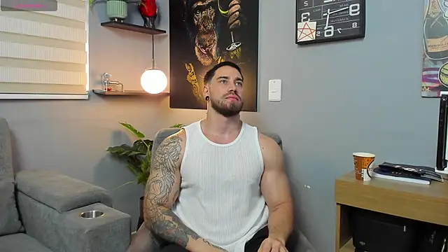 Giorgio-Leone online show from 04/21/26, 06:55