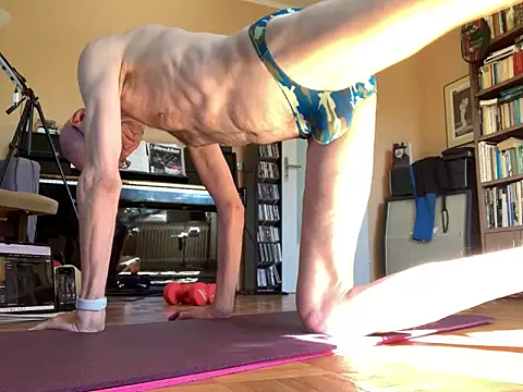 Bula94193 online show from 04/21/26, 09:48