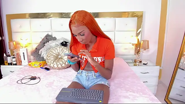 Snapshot of evangelin_ts chatting on 01/05/25, 09:03 evangelin ts online show from 01/05/25, 09:03