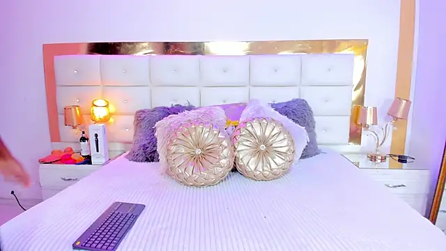 Snapshot of evangelin_ts chatting on 03/13/25, 08:00 evangelin ts online show from 03/13/25, 08:00