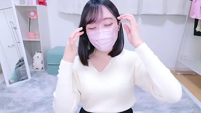 Yurie  online show from 12/07/24, 02:09