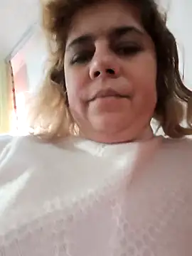 AnnyLwe online show from 11/30/25, 10:52