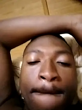 zipeqengeshe21 online show from 12/18/24, 03:04