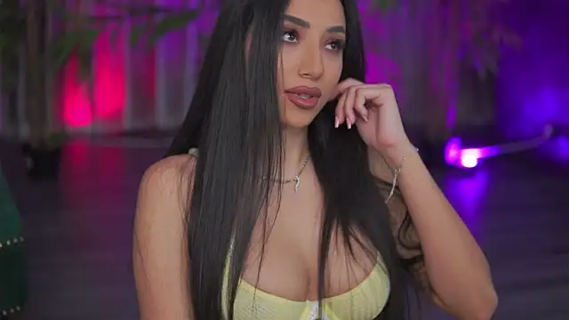 GinaValentinna online show from 10/25/25, 07:08