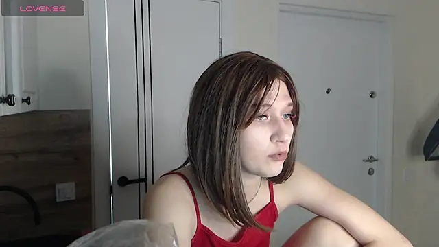 Snapshot of -LauraGold- chatting on 02/24/25, 06:47 -LauraGold- online show from 02/24/25, 06:47