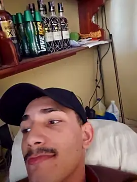 Snapshot of jose5320_20 chatting on 11/26/25, 02:29 jose5320 20 online show from 11/26/25, 02:29