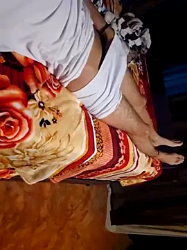 Snapshot of jose5320_20 chatting on 02/11/26, 01:21 jose5320 20 online show from 02/11/26, 01:21