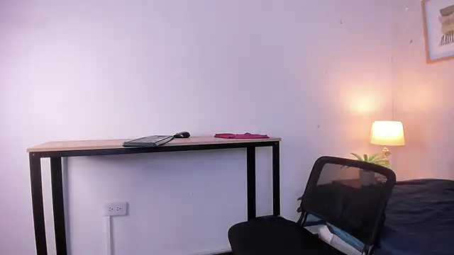 Caroline dh online show from 04/23/26, 11:42