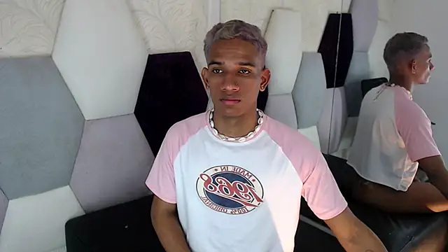 AbrahanBratz online show from 01/10/25, 02:45