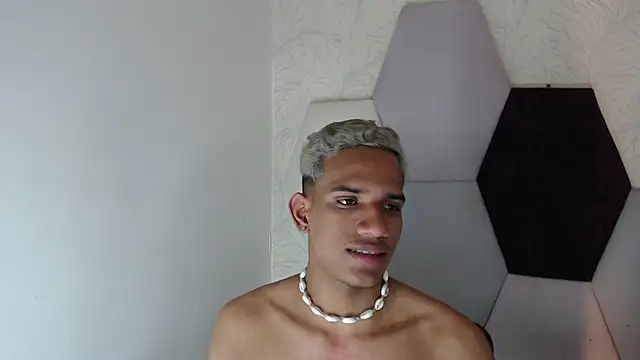 AbrahanBratz online show from 01/30/25, 06:00