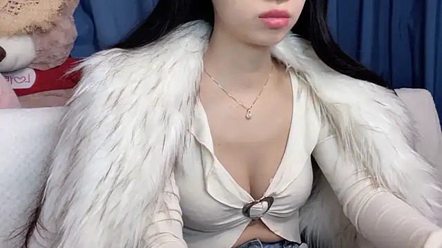 Lili-2 online show from 03/11/26, 02:23