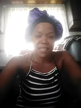 Feathergal69  online show from 12/07/24, 07:49