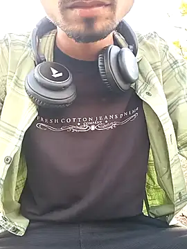 Snapshot of Piyush_2024 chatting on 02/02/25, 11:19 Piyush 2024 online show from 02/02/25, 11:19