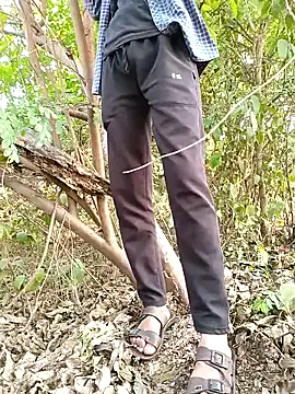 Snapshot of Piyush_2024 chatting on 02/27/25, 11:41 Piyush 2024 online show from 02/27/25, 11:41