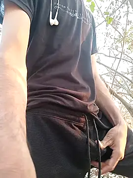 Snapshot of Piyush_2024 chatting on 03/21/25, 12:28 Piyush 2024 online show from 03/21/25, 12:28