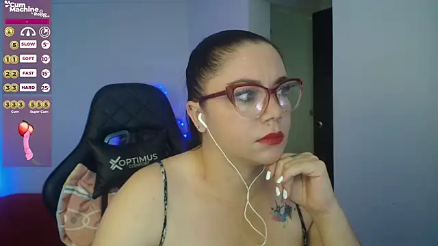 Snapshot of Madame_Shein_ chatting on 12/04/24, 10:19 Madame Shein online show from 12/04/24, 10:19