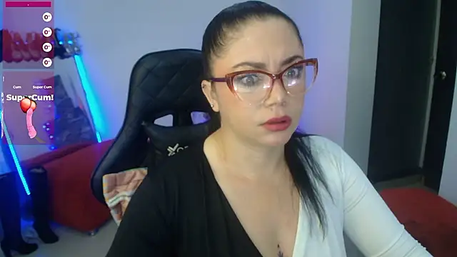 Snapshot of Madame_Shein_ chatting on 12/06/24, 09:21 Madame Shein online show from 12/06/24, 09:21
