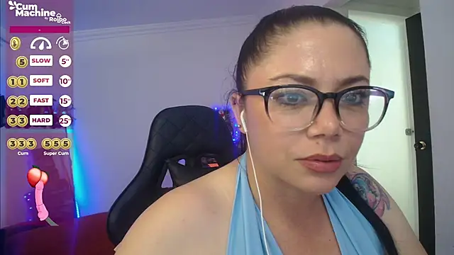 Snapshot of Madame_Shein_ chatting on 12/09/24, 04:47 Madame Shein online show from 12/09/24, 04:47
