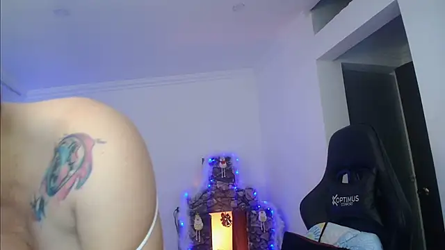 Snapshot of Madame_Shein_ chatting on 01/05/25, 01:56 Madame Shein online show from 01/05/25, 01:56