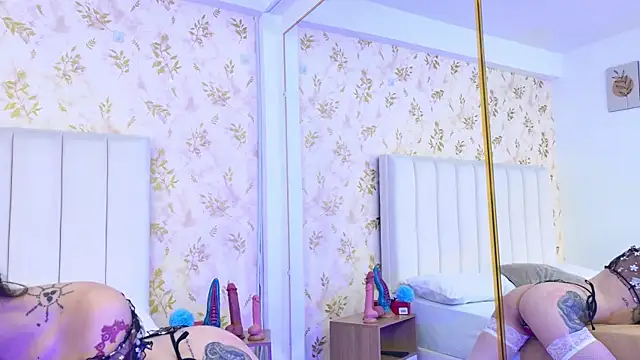 Derieri D online show from 09/10/25, 12:49