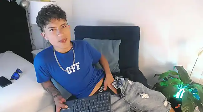 Edward Milleer online show from 12/22/24, 05:42