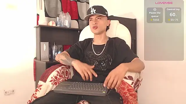 Edward Milleer online show from 09/20/25, 02:40