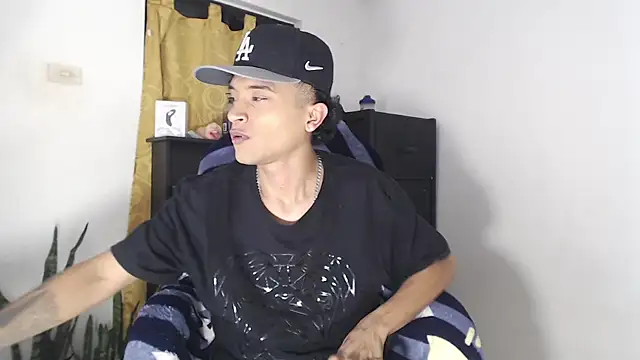 Edward Milleer online show from 10/02/25, 11:17