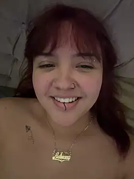 Snapshot of bbylynssicc chatting on 11/12/25, 07:42 bbylynssicc online show from 11/12/25, 07:42