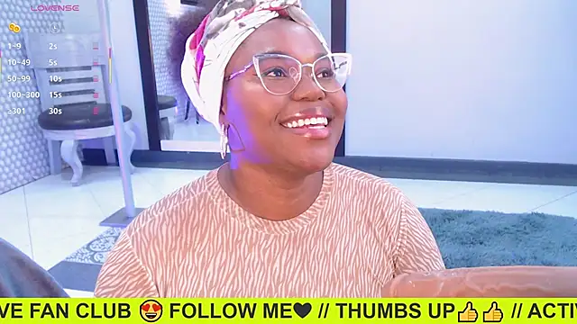 Snapshot of Makena_gh chatting on 01/25/25, 06:45 Makena gh online show from 01/25/25, 06:45