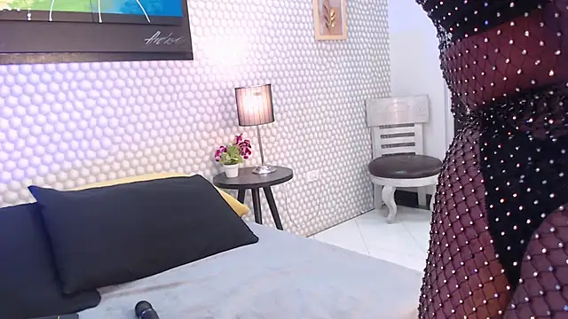 Snapshot of Makena_gh chatting on 02/22/25, 03:45 Makena gh online show from 02/22/25, 03:45