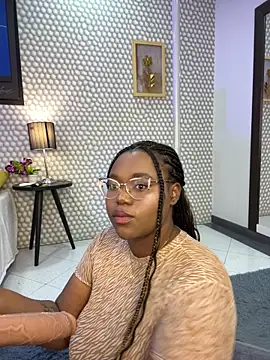 Snapshot of Makena_gh chatting on 03/20/25, 04:29 Makena gh online show from 03/20/25, 04:29