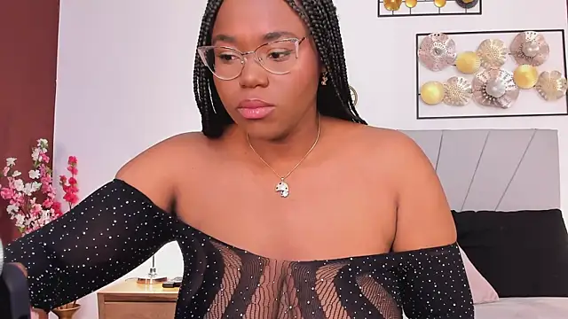 Snapshot of Makena_gh chatting on 09/19/25, 03:41 Makena gh online show from 09/19/25, 03:41