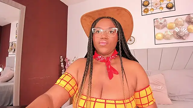 Snapshot of Makena_gh chatting on 10/26/25, 04:29 Makena gh online show from 10/26/25, 04:29