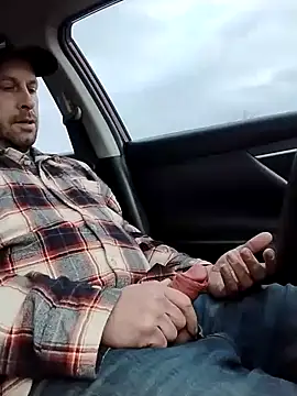 Snapshot of axelongshaft69 chatting on 02/03/25, 08:24 axelongshaft69 online show from 02/03/25, 08:24