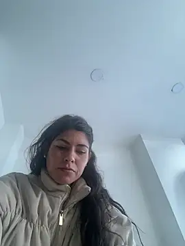 Snapshot of Melodi_Roux chatting on 07/20/26, 04:31 Melodi Roux online show from 07/20/26, 04:31