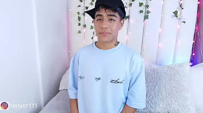 kiing azahell online show from 01/05/25, 03:22