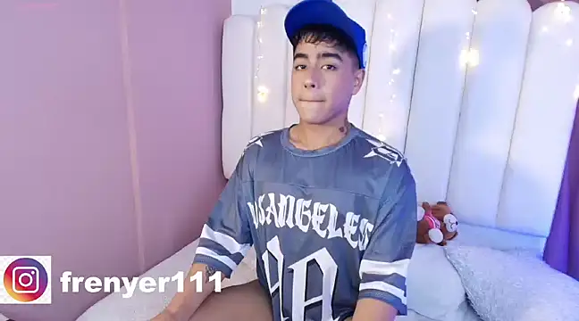 kiing azahell online show from 02/11/25, 01:41