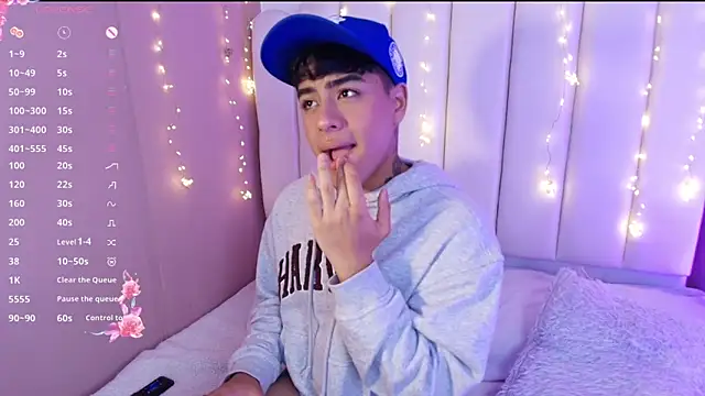 kiing azahell online show from 03/18/25, 05:09