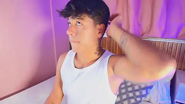 kiing azahell online show from 04/04/26, 02:21