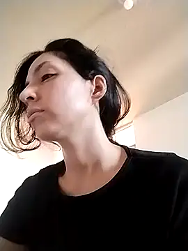 mielikki001 online show from 12/13/24, 09:30