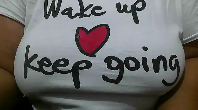 Snapshot of Queen_of_boobs01 chatting on 01/28/25, 10:45 Queen of boobs01 online show from 01/28/25, 10:45