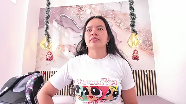 EvelynSweet1 online show from 12/17/25, 07:20