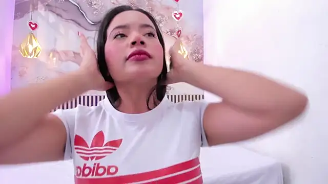 EvelynSweet1 online show from 04/07/26, 07:14