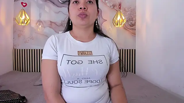 EvelynSweet1 online show from 05/06/26, 07:41