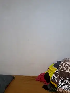 Snapshot of coqueto1210 chatting on 09/23/25, 06:33 coqueto1210 online show from 09/23/25, 06:33