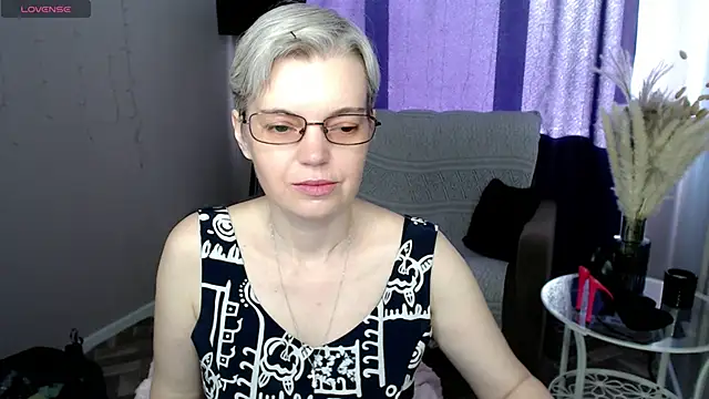 Cutie Erikaa1 online show from 05/22/26, 02:19
